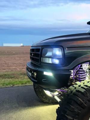 Southern sky 🤩#boggers4 #44s #73powerstrokediesel #foryou #obsford #obs @Southern Lumen @STEW_7.3 @Mason @Carter @Gage 🦦 @ℭ𝔲𝔯𝔱𝔦𝔰 𝔅𝔦𝔩𝔟𝔯𝔢𝔶♕ @Kentyn Carley 