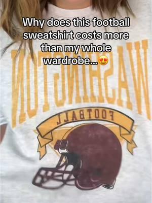 Such a great deal!! #TikTokShop #ttshop #footballsweatshirt #vintage #sportsapparel #footballseason #gamedayoutfit #retrofootball 