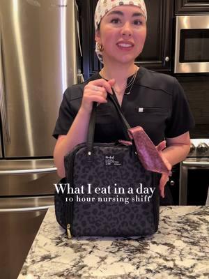 Keeping up with my New Year’s resolution to pack more of my work lunches has never been easier with my new Witchita lunch bag from @Fit and Fresh 💖@Walmart  #ad #Nurselife #nurse #fitandfresh #mealprep #lunchinspo #walmartstyle