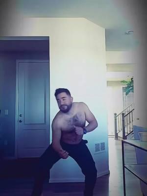 A bailar para quitar el frio #fyp #picozo #denver #paratiiii #bailes #cool #foryoupage #trending #musica #latinos #viralvideo #biraltiktok #tiktokers #working 