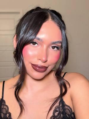 Valentine’s Day glam 🤍 #valentinesdayglam #grwm #grwmmakeup #grwmroutine #glam #lightglam #softglam #makeuplook #paratii 