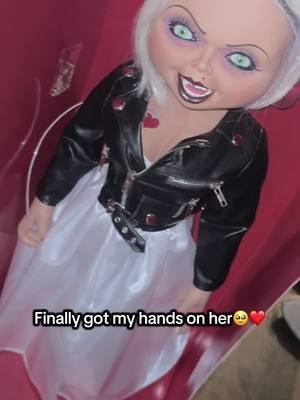 She so freakin beautiful ❤️😍 #blowthisup #fypシ゚viral #chucky #chuckycollection #chuckyfyp #childplay #brideofchucky 