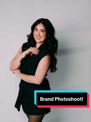 I encourage all  business owners to invest in a brand photoshoot, it can help you  build a strong visual identity that supports your overall marketing strategy! Find a great local photographer and do your shoot. 🙌🏽💥📸 @Vanessa  thank you for trusting me for this. Que honor el mío 🙌🏽☺️📸🤍 #brandphotographer #brandphotoshoot #photography #photoshootideas #photomagic #hairstyle #hairstylist #hairstyle #branding #brandstory 