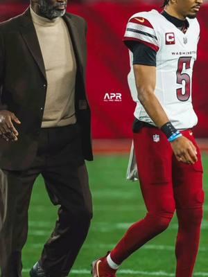 The entire Washington Commanders team wore throwback shirts to honor and surprise legendary QB Doug Williams. The Grambling State alum and the first Black QB to start & win a Super Bowl, currently serves as Senior Advisor for the franchise. A heartwarming moment for the @bayoubullet! #GramFam #Commanders