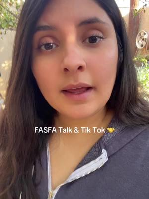 College students love tik tok 💕 #tiktoklatinas #latinastiktok #cafecitoconestrellita #firstgen #tiktokban #firstgenerationstudent #firstgeneration #fasfa 