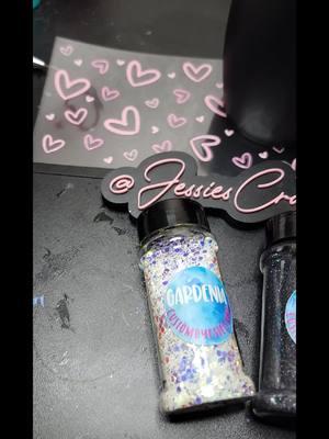 I absolutely LOVE how this came out  12 oz stainless steel  #glitter #glittertumblers #fashion #ValentinesDay #heart #ilovemyhobby #tumbler #tumblersoftiktok #crafty #keepgoing #dontgiveup #practicemakesprogress #smallbusinessowner #friendssupportingfriends 