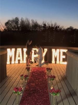 Valentine’s Day is coming book your marriage proposal with us😍 💍@_Mendozaluis10 thank you for booking with us 🙏🏼 #marryme #quierescasarteconmigo #casateconmigo #fyp #paratii #paratiiiiiiiiiiiiiiiiiiiiiiiiiiiiiii #lasvegasproposal #lasvegasballoons #lasvegasdecor 