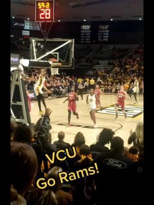 College basketball makes winter tolerable.  VCU 🏀🤘 #vcubasketball #a10  #onthisday 