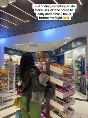 i find anything to do 🤣 #fypシ #explore #dfwairport #airport #dallas #trubraidjunkiee 