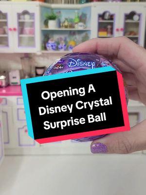 Ohhhhh these are FUN! I am loving the different sensory item you get in each ball! Disney Crystal Surpise Balls by @CraZArtOfficial, Find them now at @target, @Walmart & @Amazon #disneycrystalsurprise #toyopening #newtoys #maggisminis #minilifestyle 