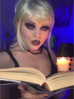 Reposting my most viral TikTok for the last time 🥲  2021 was a blast  I love you allllll sm  Insta: babyyhexx  #fyp #brideofchucky #cosplay 