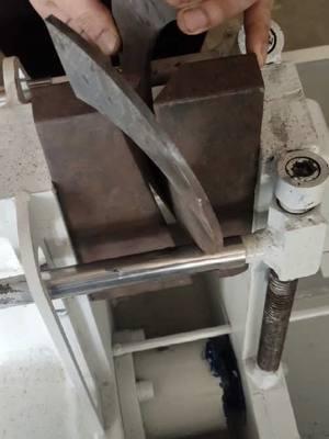 Make a small spiral blade #spiralbladeforming #spiralblade #screwblade #augerblade #spiralblademaking #augerblademaking #screwconveyor #augerconveyor #conveyor 