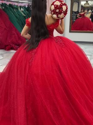 #fyp#boutiquemoroleondress#quinceañera #Quince #quinceaneradresses #quinceanera  #maquinceaños  #quinceideas #vestidoscharros#vestidosdeprincesa #vxvañera #bmboutique ##moroleonGirl #boutiquemoroleon  #quincedress #quinceañeradress #xvdress #xv 