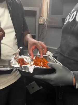 Hey family we are open at our new location on 800 forest st at 12pm today and these boss lemon pepper wings @iamdesibanks had look delicious !!🤤 y’all trying? 🔥🔥🔥🤤😋 📸- @lilsanti24 #Foodie #atlantafoodies #atlantageorgia #atlantafood #atlfood #weloveatl #atlrestaurants #blackownedbusiness #foodies #atleats #exploreatl #foodstagram #midtownatl #foods #foodporn #discoveratl #foodblogger #instafood #dinner #lunch #atl #atlfoodblogger #atlfoodporn #yum #atlbars #atlfoodie #atlfoodies #delish #midtownatlanta #thingstodoinatlantawithkids 