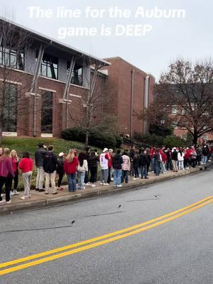 Gonna be a movie #uga #universityofga #universityofgeorgia #georgia #godawgs #ga #basketball #georgiabulldogs #bulldogs #secbasketball #collegebasketball #sec #dawgs 