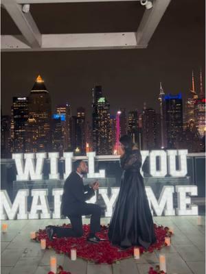 Last proposal on this app. Thank you Tik Tok for such a great time. We love sharing our work in here #tiktokban #byefornow #proposal #engagement #nycproposal #nycproposalphotographer #rooftopproposal 