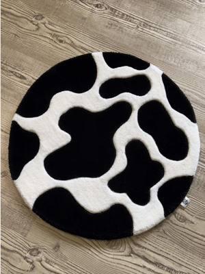 Cowprint ASMR 🐮🖤🐮  -  #therugplug #customrugs #rugmaking #handmade #rugtok #rugtiktok #tufting #tuftingrugs #tuftingart #art #homedecor #giftideas #fyp #rug #rugdesign #handmadegifts #explore #trending #fypシ #cowprint #cows #cowlover #cowlovers #cowlover🐮❤️ 