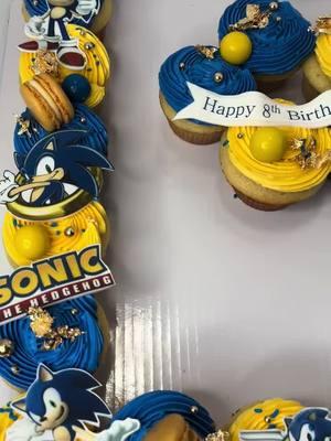 Sonic Birthday Cake  • • • • #happybirthday #sonicthehedgehog #sonic #soniccake #sonicbirthday #sonicbirthdaypartyideas #cakedecorating #cakesoftiktok #cakesart 