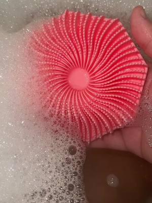 #sudscrub #siliconebodyscrubber #TTSDelightNow #tiktokshopfinds #tiktokmademebuylt #TikTokShopLoveAtFirstFind #spotlightfinds 