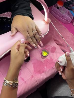 My application time is 7-15 mins (depending on length and shape) and my shaping usually takes 5-15 mins. Perfecting my craft on this part of the process has allowed me to finish sets in as little as 45 minutes! 🩷#dmvnailtech #polygelnails #doingnails #howtodonails 