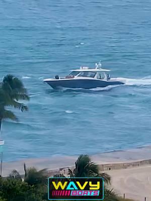 Small boat is sinking at Haulover Inlet! Scout decides to help! #wavyboats #haulover #hauloverinlet #hauloverboats #boats #boatfails #fyp #foryoupage #boatlife #boatsdaily #usaboatlife #haulovervideos #hauloversandbar #bocainlet 