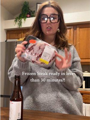 My favorite life hack to date 🥩👏🏼💯🍺 400° for 8-10 minutes. Flip. Repeat on other side. That’s it.  #airfryertiktok #airfryerhack #frozensteak #mediumrare #medium #mediumwell #EasyRecipes #cookinghack #easydinner #DinnerIdeas #fastdinner 