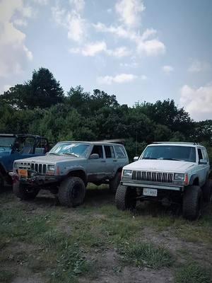 Miss my xj 😭 #00xj #xj #jeep #liftedjeeps #540offroad #jeepgroup #family #xjs #bestfriend #jeepingfun #va #reddishknob #westva #westvirginia #virginia #trails #goodtime #clubxj #CapCut 