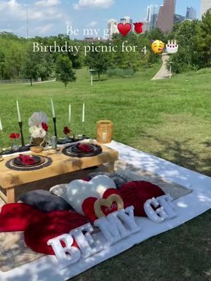 DRAFTS! Why not post them 🥹 ♥️🫶🏼🧺 #picnicaesthetic #picnic #bemygf #bday #htx #buffalobayoupark #fypage #trending #houstontx  