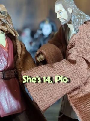 Plo Koon is a Predator?! 💀#starwars #clonewars #actionfigures #quigonjinn #plokoon #kitfisto #padme #anakin 