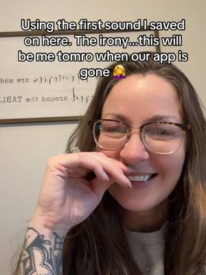 COME BACK!!! #imnotready #shewasntready #comeback #therewasroomonthedoor #titanic #firstsound #millennial #humor #womenover40 #imgonamissyou #boredindahouse #goodtimes #whataride 