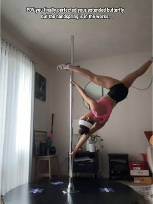 SHES BEAUTIFUL 🦋🦋🦋 #poledance #polefitness #progress #poletricks #fitness #fitnessjourney 