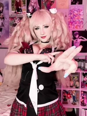 i cant move well in this :p #junko #junkoenoshima #daganronpacosplay #daganronpa #junkoenoshimacosplay 