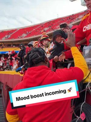 Our guys made some days ❤️ #nfl #chiefs #wholesome #moodboost 