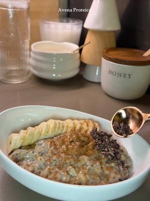 El desayuno que me deja más satisfecha por más tiempo 👌🏼🫶🏻 demasiado bueno 🫶🏻 no es la avena es como la preparas #avena #avenahorneada #avenaproteica #proats #prooats #oatmeal #proteinoats #EasyRecipe 