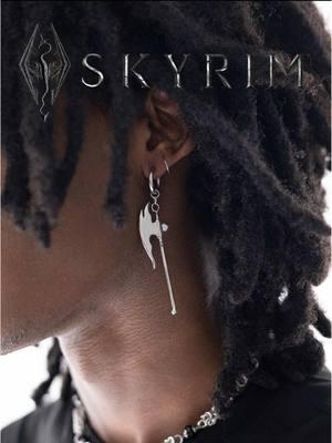 Jewelry for hot nerds basically 🥰🖤⛓️ #altjewelry #gothjewelry #finalfantasy #anime #animejewelry #leagueoflegends #gamerentiktok #worldofwarcraft #acotar #fantasyjewelry #fantasybooks #fourthwing #finalfantasy #swordearrings #sylvanas #baldursgate3 #astarion #spyxfamily #cosplay #cosplayjewelry #animeaesthetic 