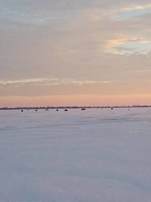 #lakehuron #icefishing #fishing #fishtok #sunset #tiktokban 