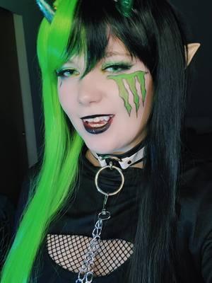 actually let's party. let me post a couple vids as a proper goodbye ^w^ #monster #monsterenergy #monstercosplay #monsterenergycosplay #energy #energydrink #energydrinkcosplay #fizzyssodas #fizzysoda 