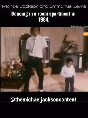 🎥 | Michael Jackson and Emmanuel Lewis Dancing in a room apartment in 1984. | Go Follow me on instagram!  @✰ ᴛ𝐻𝐸𝑀𝒥𝒞𝒪𝒩ᴛ𝐸𝒩ᴛ ✰ #michaeljackson #kingofpop #apartment #80s #dancing #thrillerera #1984 #emmanuellewis #mj #mjinnocent #moonwalker #moonwalkers #fyp #goviral #trending #fypシ #foryoupage  