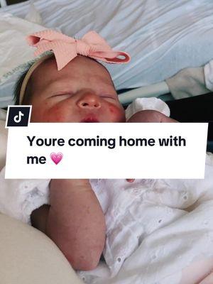 She indeed came home with us 💗 #newborn #draft #MomsofTikTok #momcreator #girlmom #momlife #yourecominghomewithme 