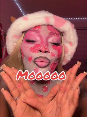 @BRAT💋 | The Artist @Doja Cat #strawberrycow #strawberrymilk #strawberrymakeup #cow #dojacat #moo #creativemakeup #rhinestonemakeup #lockjaw #fyp #tiktokban #unrecognizablemakeup #unrecognizable #ValentinesDay #valentinesdaymakeup #valentinesdaymakeuptutorial 