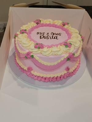 #vintagecake #pastelvintage #reposteria #emprendora #pastelespersonalizados #fyp #xybca #karolg #postres #lyndenwashington #panesponja #3lechescake 