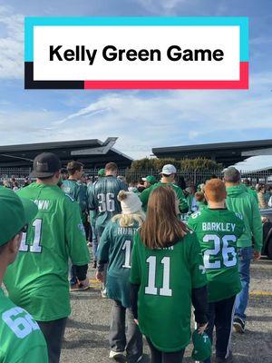 It’s almost like everyone prefers the Kelly Green jerseys. #gobirds #flyeaglesfly #eaglesgame 