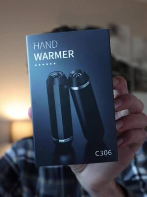 These electric hand warmers are perfect for people who live off the grid, or even for people looking for a good inexpensive way to stay warm away from your house! No only do they double as a power bank, but they also have a built-in flashlight! #handwarmer #electrichandwarmer #staywarm #electricwarmer #lovelanguage #seasonalgems #tech #gadgets #rechargable