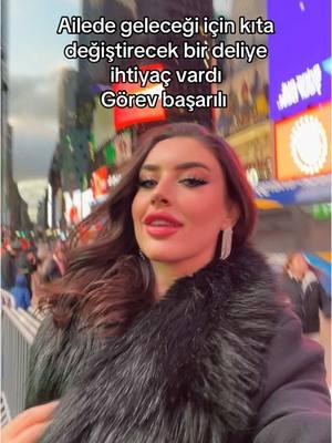 İleride bana teşekkür edeceksiniz küçük Ezgisular 💅🎀#fyp #yasemen #newyork #timesquare 