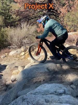 Lean back #mtb #mtblife #mtbtrail #mtbforyou #mtbchallenge #pitbull #pitbullsoftiktok #diamondbackbike #menifeebikeshop #diamondbackbikes #pitbulllovers #pitbulllove 