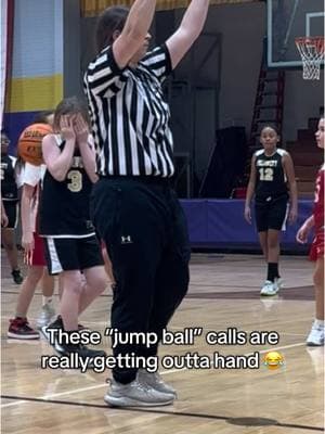 What in the girls basketbrawl!?🤦🏼‍♀️ #girls #basketball #referee #fyp #brawl 