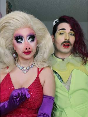 Finally sharing my and @Diego Montoya’s matching looks from @RuPaul's DragCon 🐷💖🐸 #venusenvy #misspiggy #misspiggycosplay #muppets #muppetshow #muppettok #muppetscosplay #dragqueen 