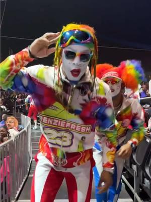 We are looking for our Fresh Friends 👀who wants to be next to dance with @Freshtheclowns Official at the @Univer Soul Circus 🤡🤡 #fyp #fypシ #fypシ゚viral #freshtheclownsss #universoulcircus #dancingclowns 