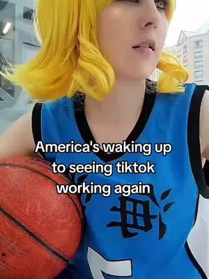 WHAT IS HAPPENING!? STOP PULLING US BACK AND FORTH PLEASE #tiktokban #cosplay #fyp #anime #knb #confused #kurokosbasketball #kise #kiseryouta 