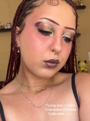 The duo chrome is so PRETTY! 🤩  Trying the NEW @wetnwildbeauty Chameleon Chrome Collection! Products in collection used: Eyeshadow Foil in Matrix Moves  Eyeliner in Planet Disco Highlighter in Too Sirus Lip Foil in Celestial Dance  #wetnwildbeauty #wnwbeautypartner #makeuptransformations #duochromeeyeshadow 